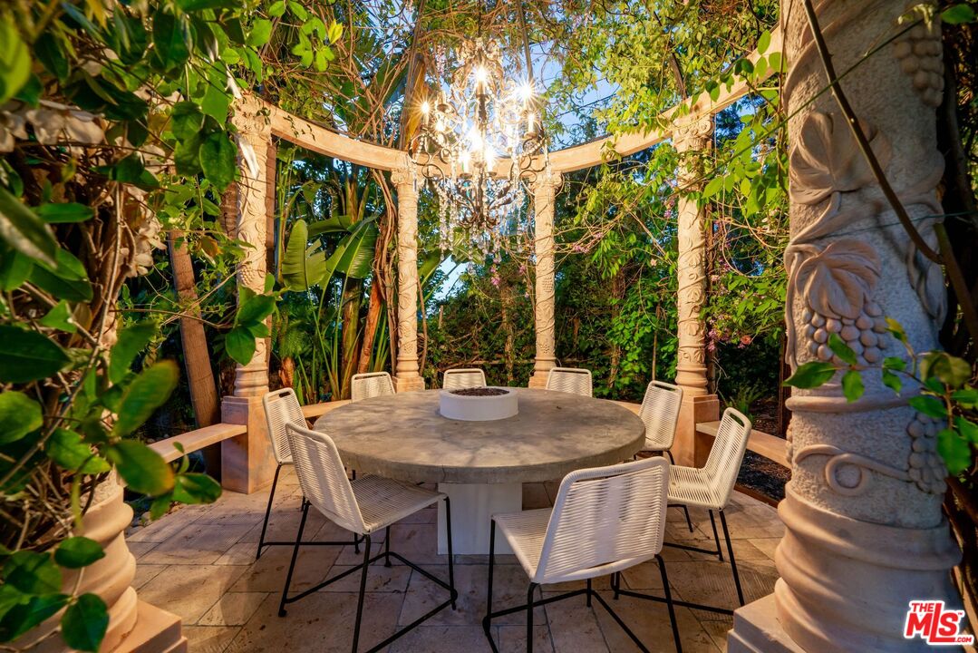 13915 Valley Vista Blvd