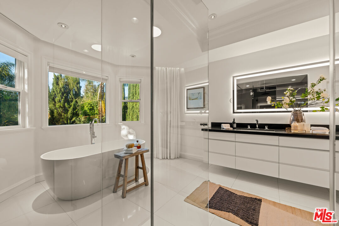 13915 Valley Vista Blvd