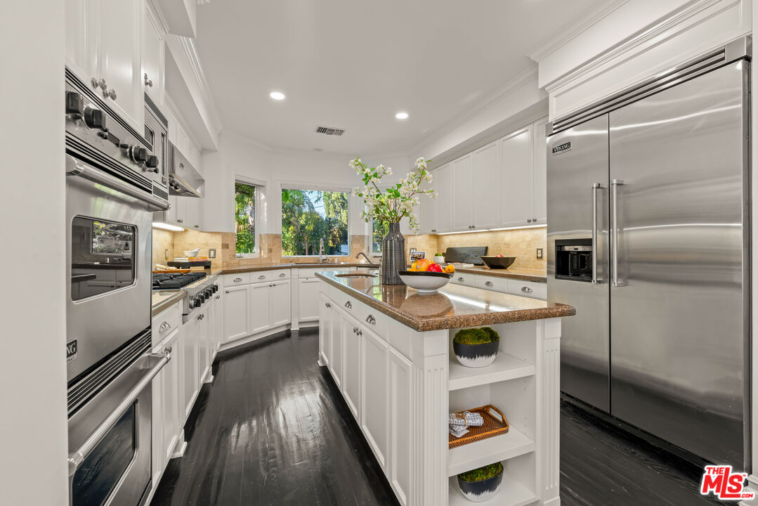 13915 Valley Vista Blvd