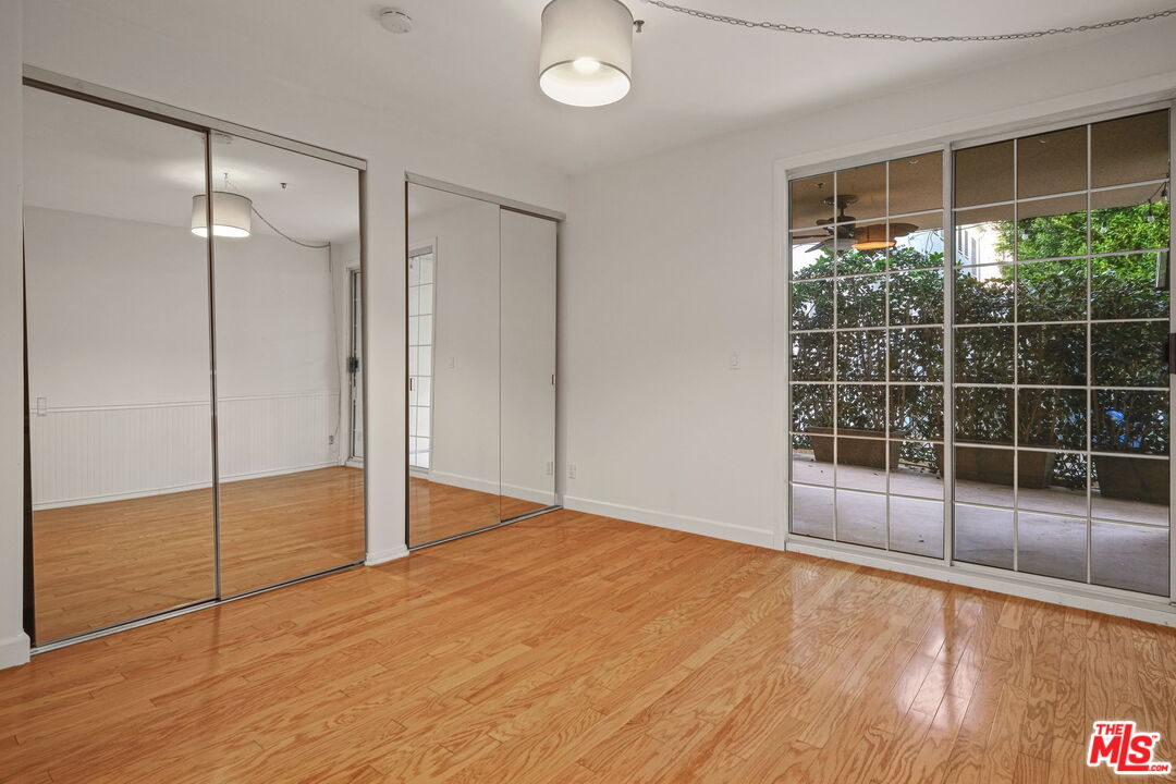 930 N Doheny Dr Unit: 208