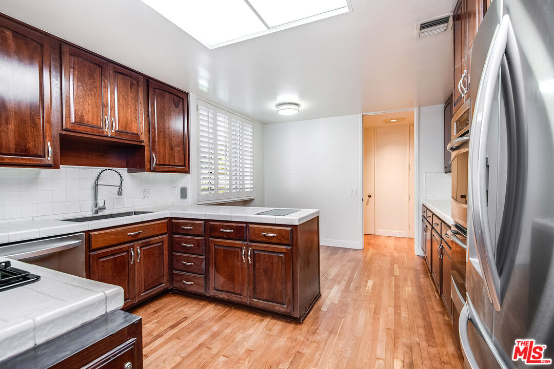 211 S Spalding Dr Unit: 107N