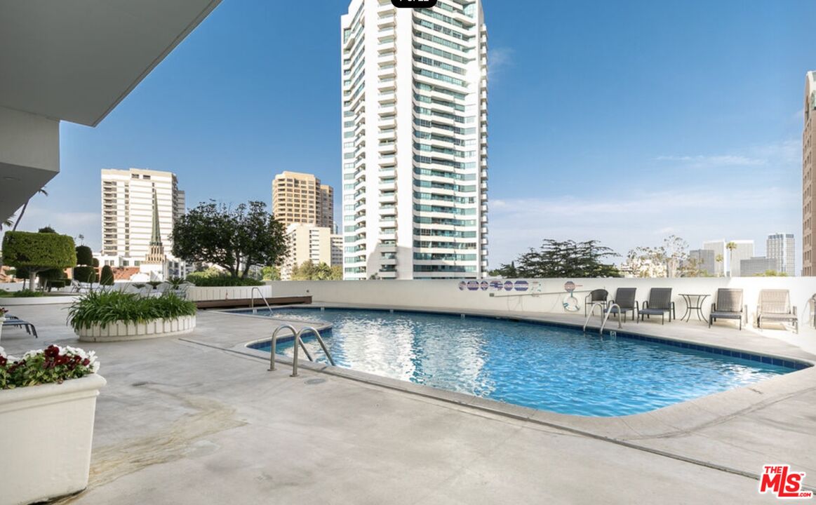 10501 Wilshire Blvd Unit: 917