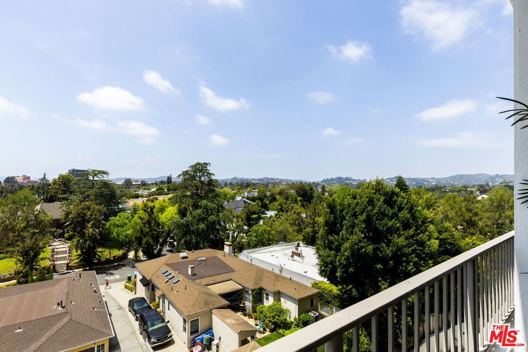 10501 Wilshire Blvd Unit: 917