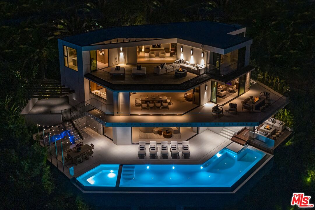 10102 Angelo View Dr