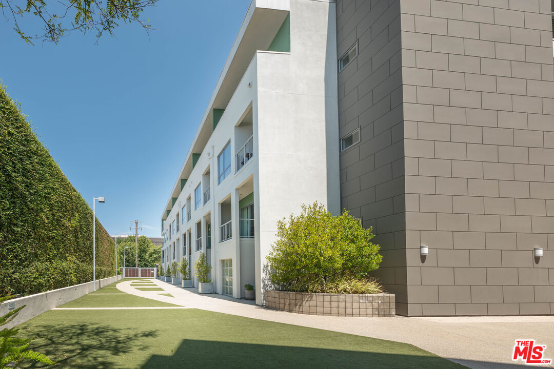 11500 Tennessee Ave Unit: 326