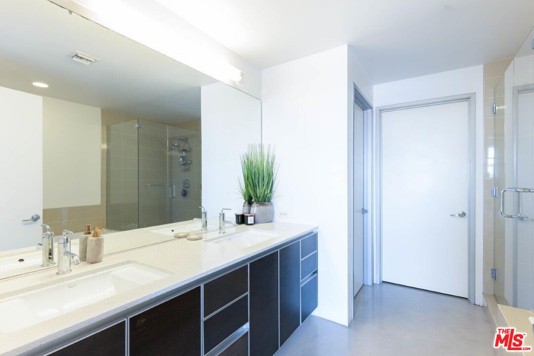 11500 Tennessee Ave Unit: 326