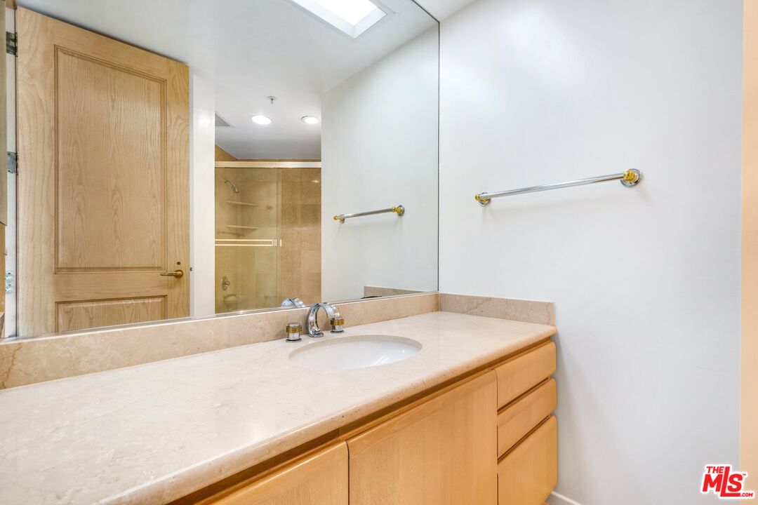 10490 Wilshire Blvd Unit: 1702