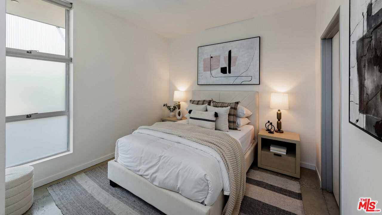 901 Hancock Ave Unit: 203