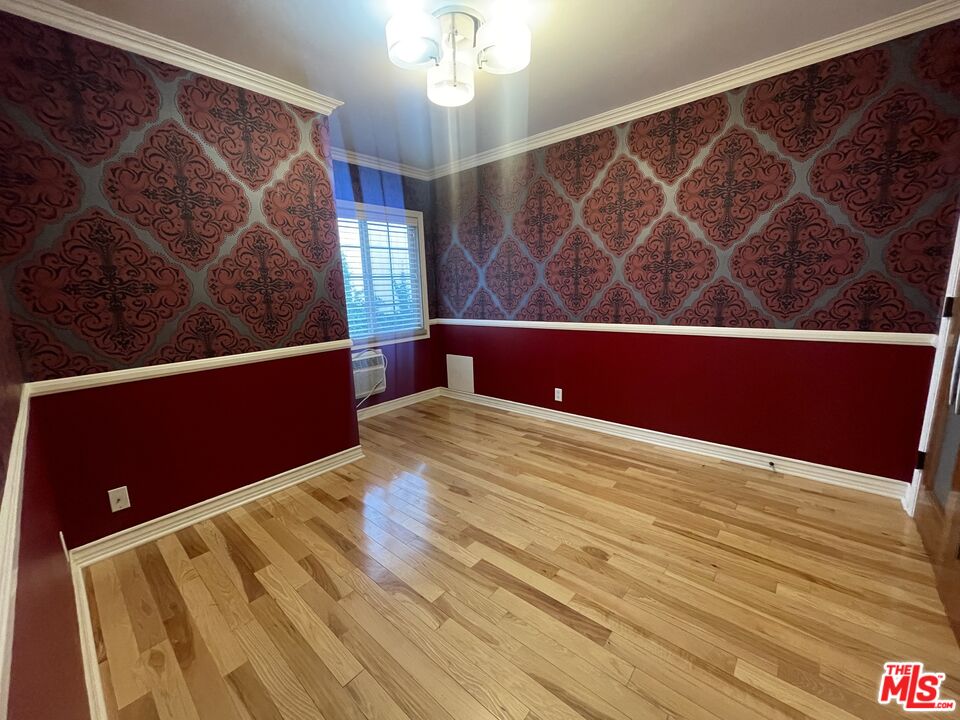 1122 N Formosa Ave Unit: 8