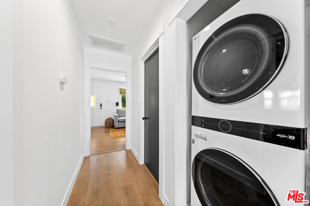 4047 Camero Ave Unit: 1