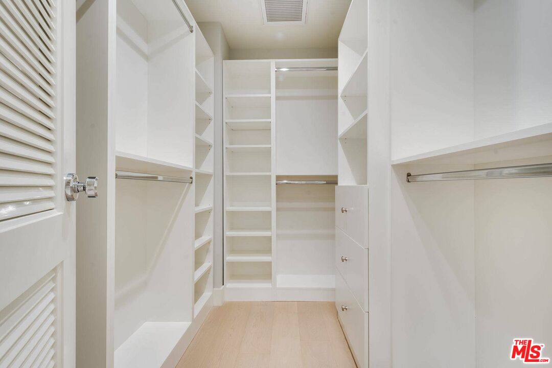 10750 Wilshire Blvd Unit: 303