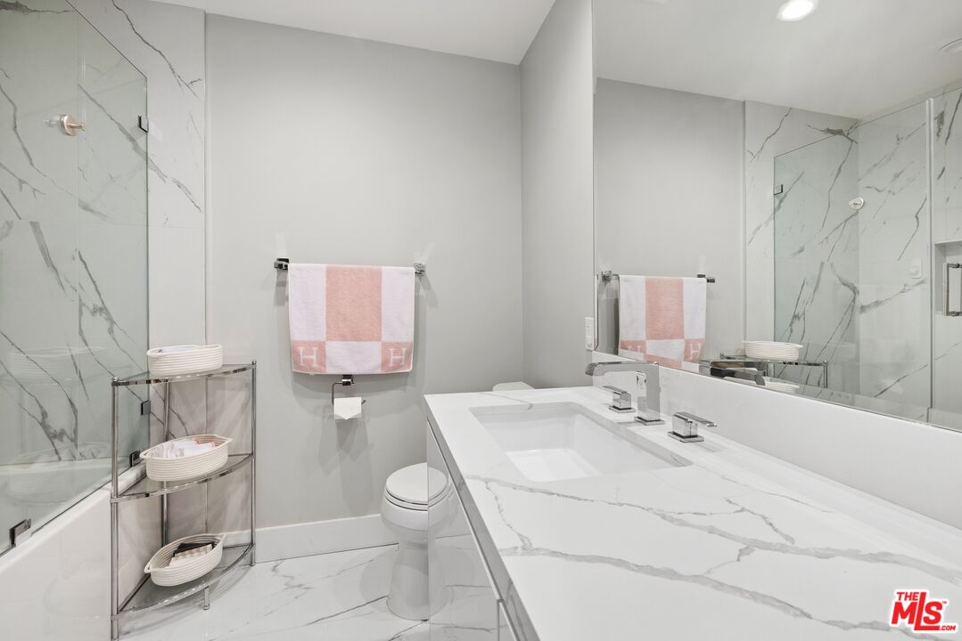 10750 Wilshire Blvd Unit: 303