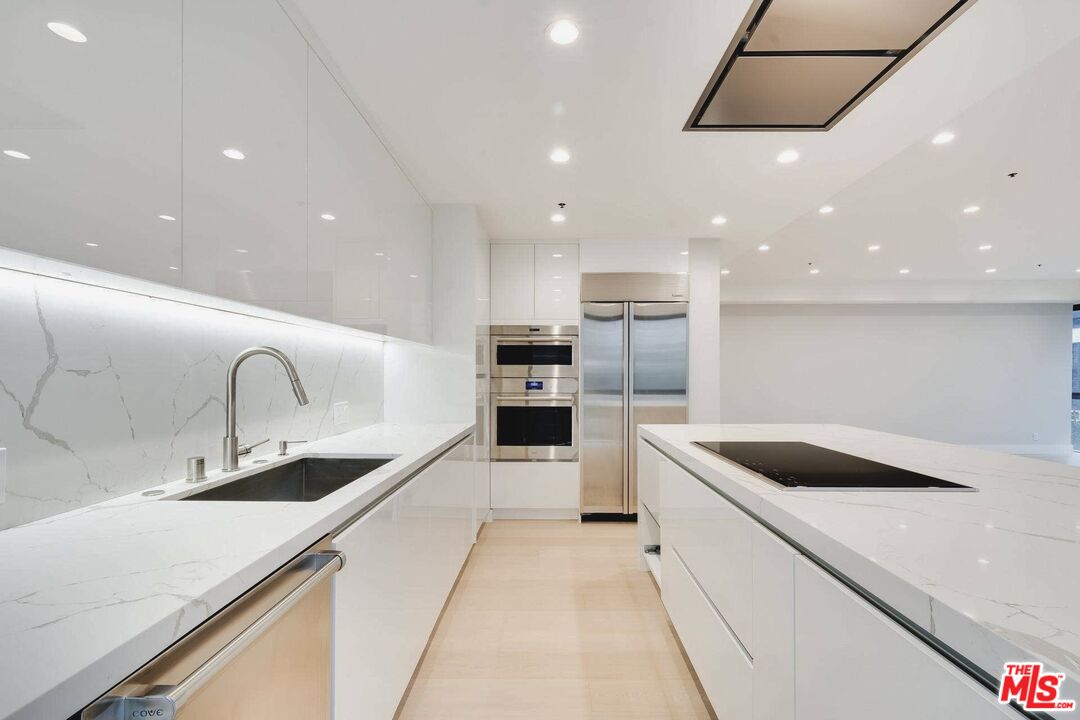 10750 Wilshire Blvd Unit: 303