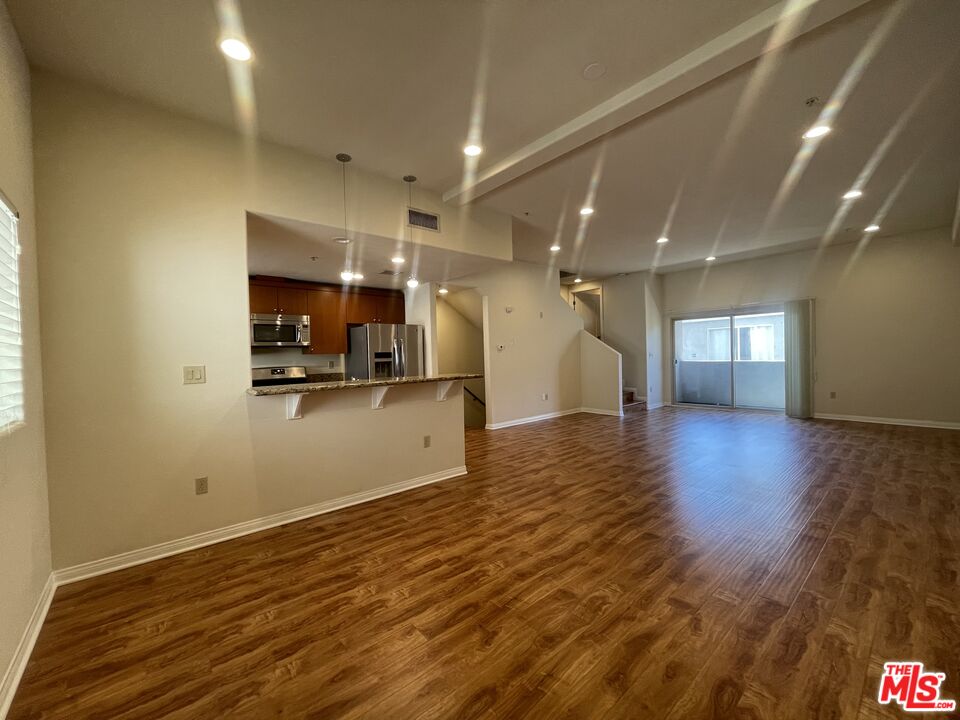 15024 Magnolia Blvd Unit: 104