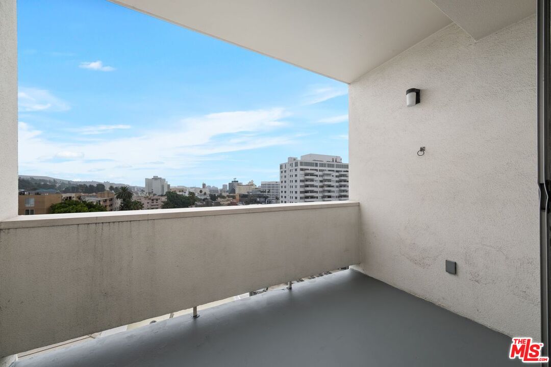 7250 Franklin Ave Unit: 511