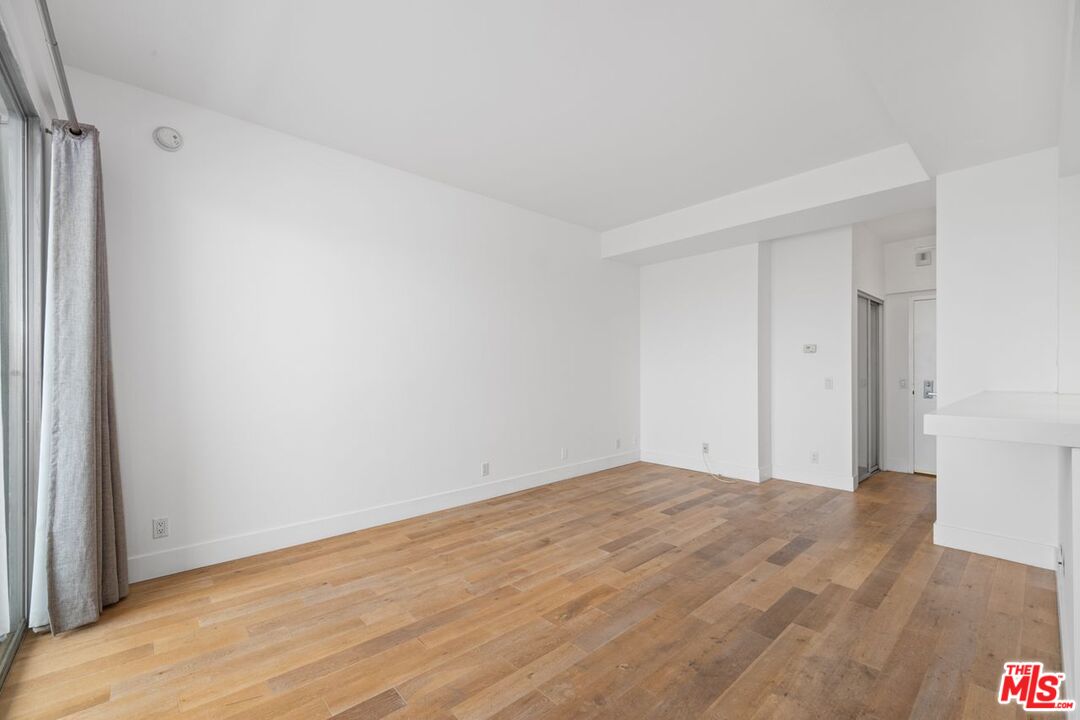 7250 Franklin Ave Unit: 511