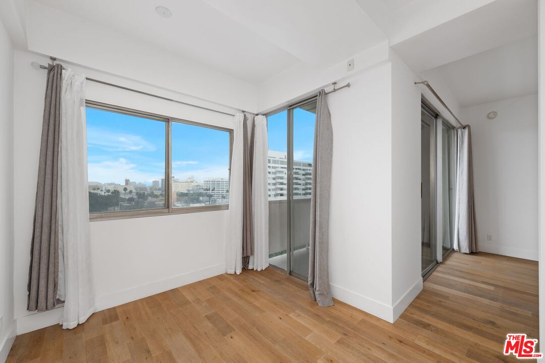 7250 Franklin Ave Unit: 511