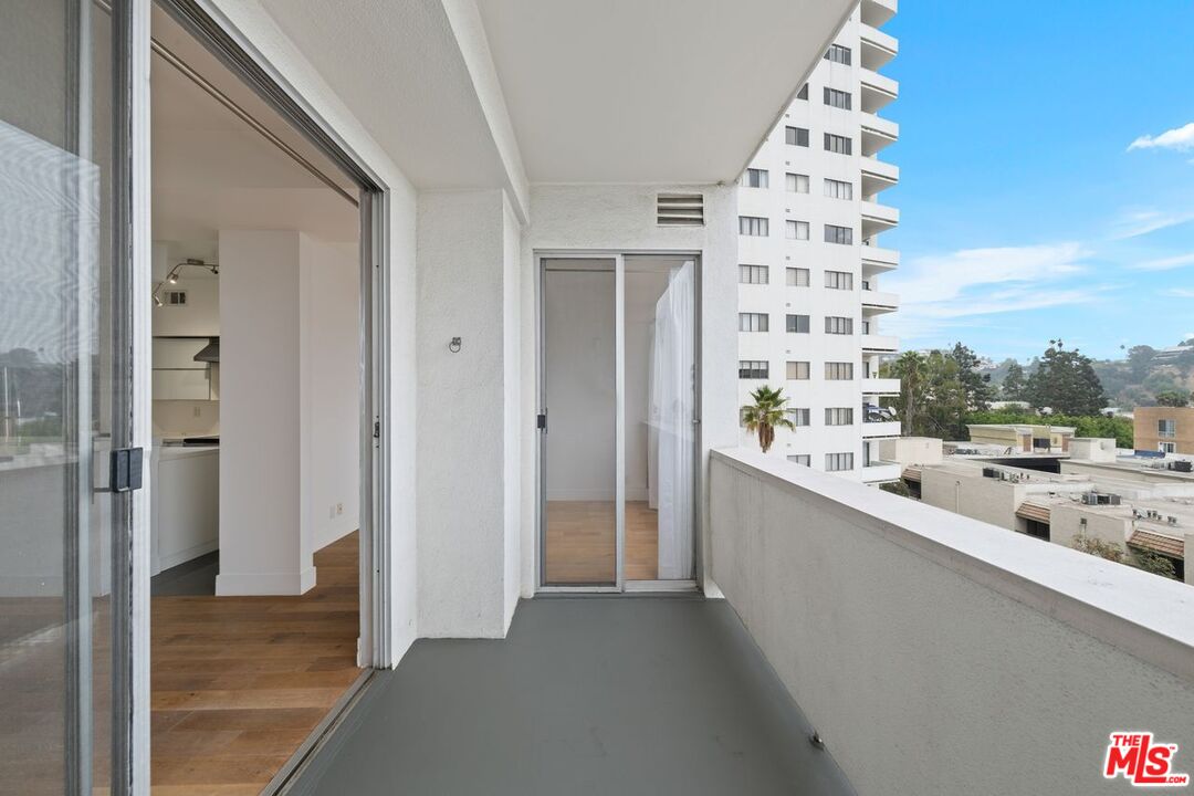 7250 Franklin Ave Unit: 511