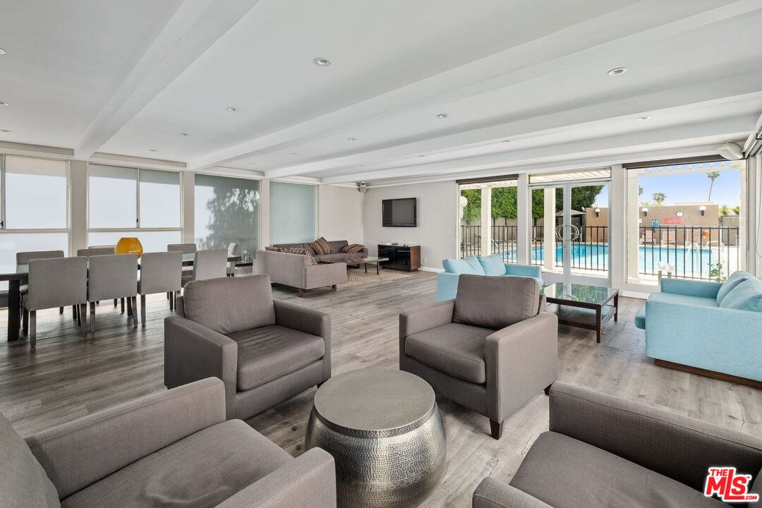 7250 Franklin Ave Unit: 511