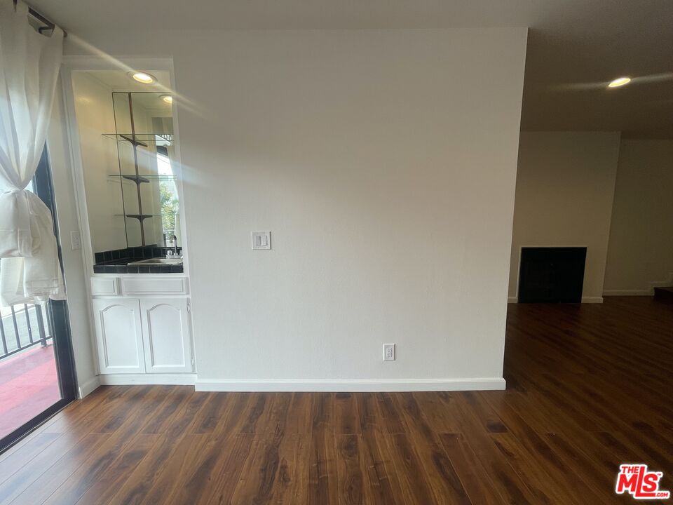 1337 N Sierra Bonita Ave