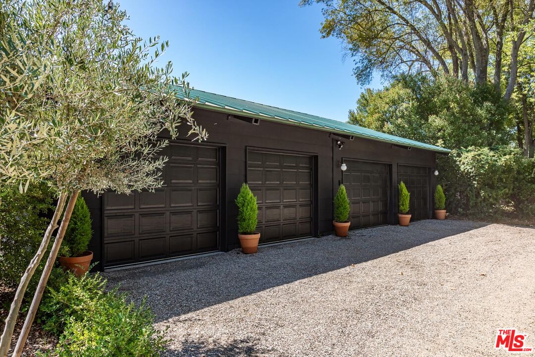 10999 Ojai Santa Paula Rd