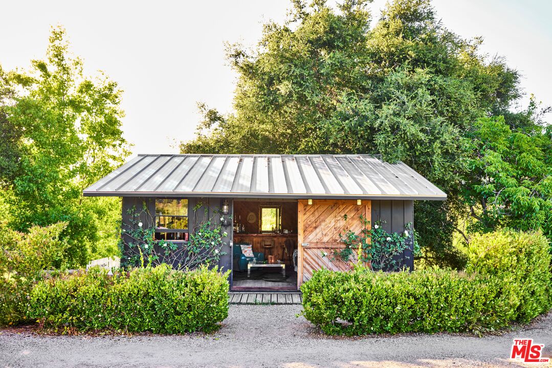 10999 Ojai Santa Paula Rd