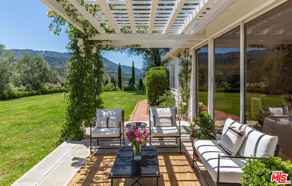 10999 Ojai Santa Paula Rd