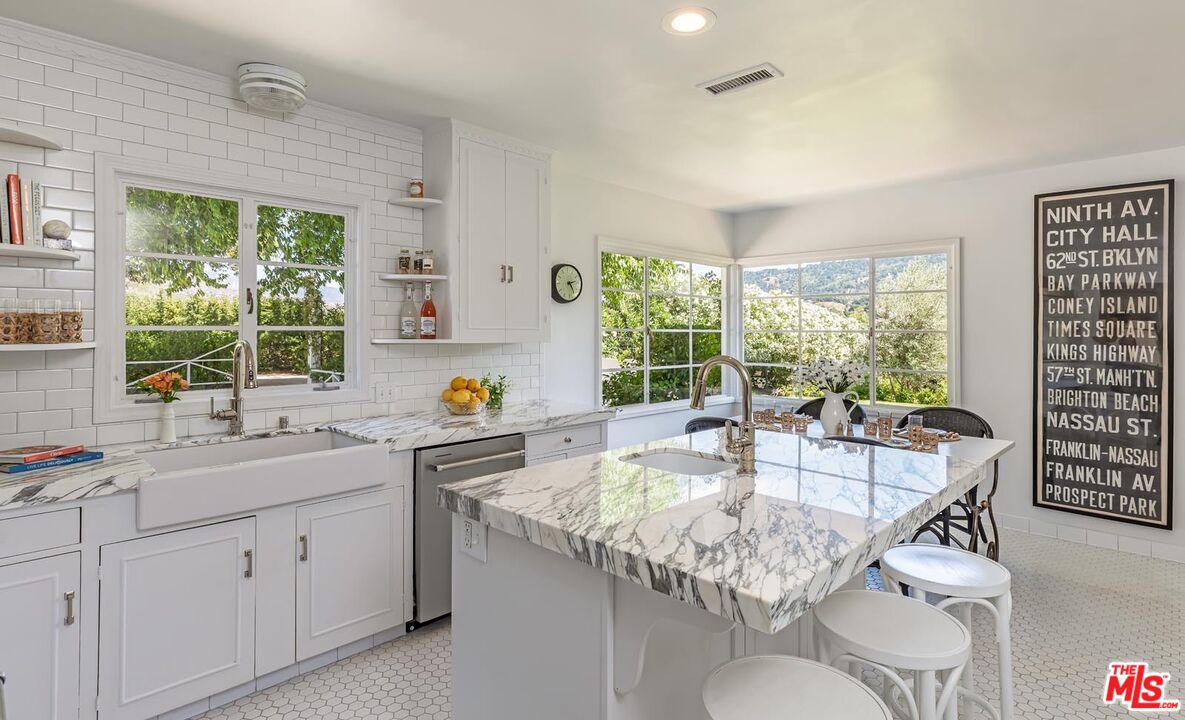 10999 Ojai Santa Paula Rd