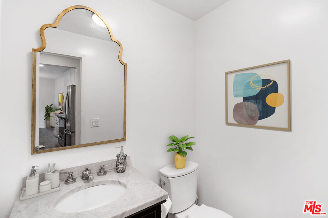 7250 Franklin Ave Unit: 305