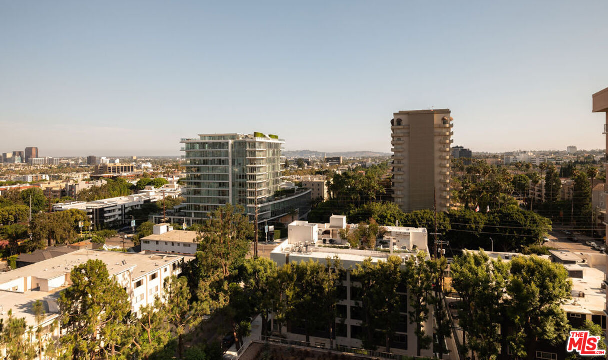 100 S Doheny Dr Unit: 1011