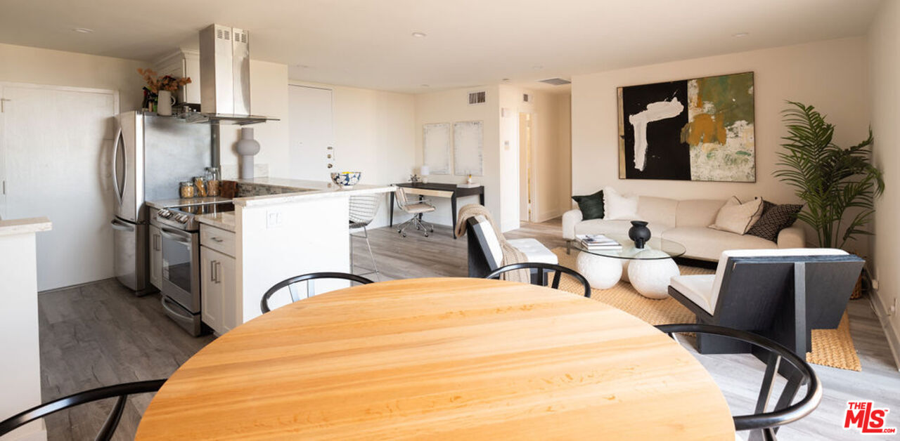 100 S Doheny Dr Unit: 1011