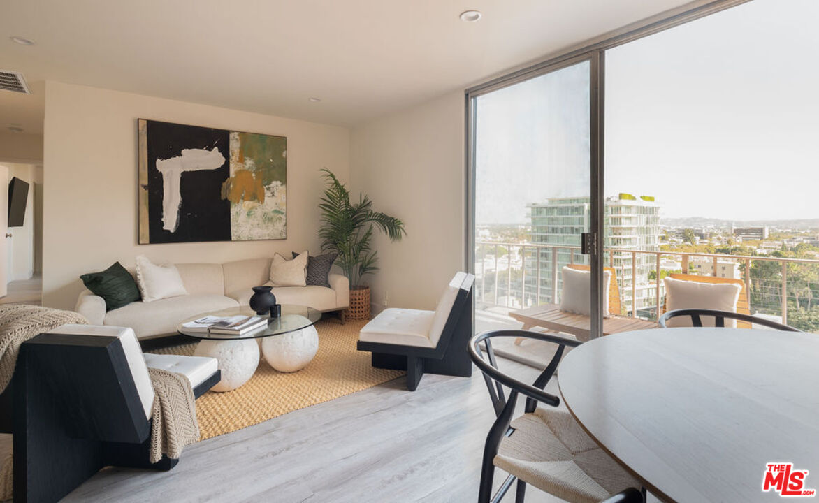 100 S Doheny Dr Unit: 1011