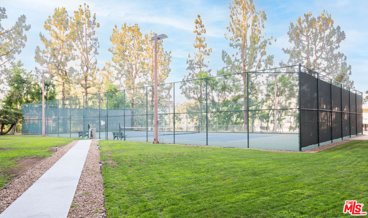 100 S Doheny Dr Unit: 1011