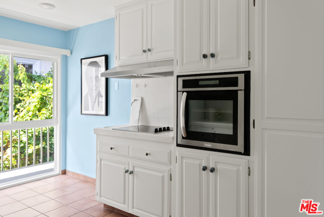 852 21st St Unit: E