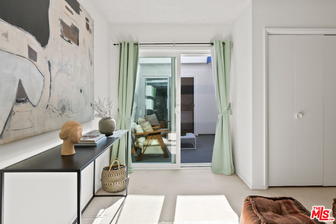 852 21st St Unit: E