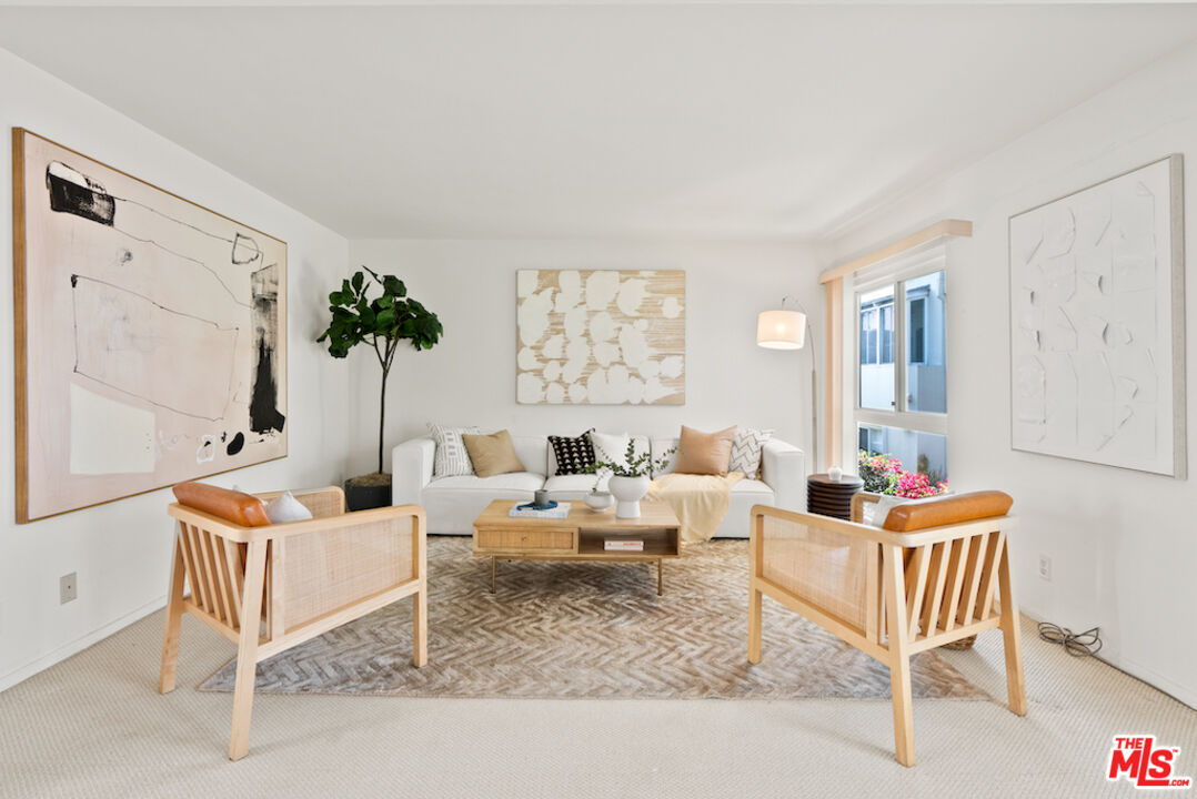 852 21st St Unit: E