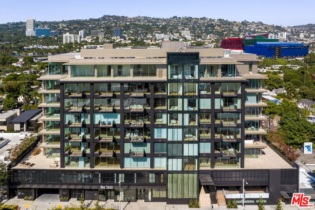 8899 Beverly Blvd Unit: 5D