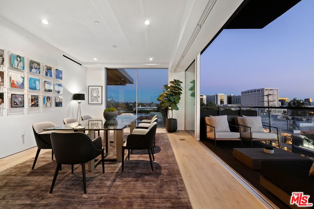 8899 Beverly Blvd Unit: 5D