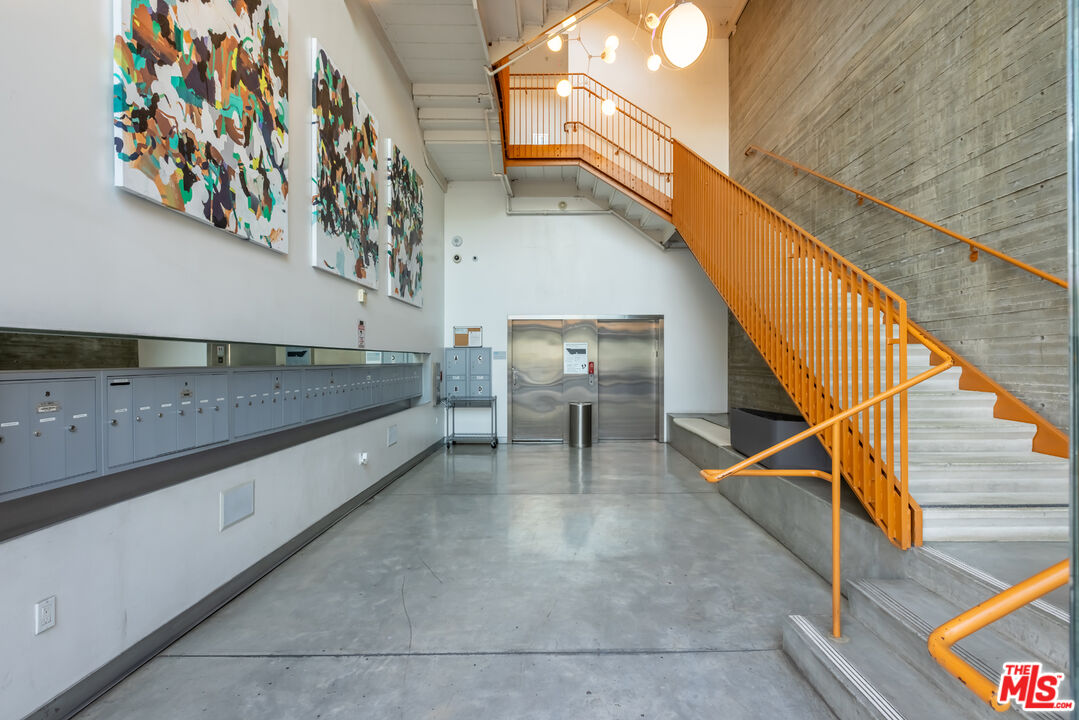 901 Hancock Ave Unit: 302