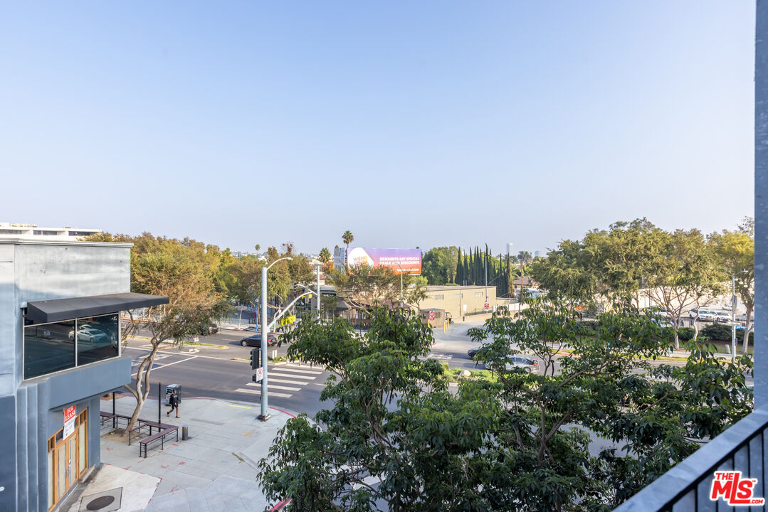 901 Hancock Ave Unit: 302