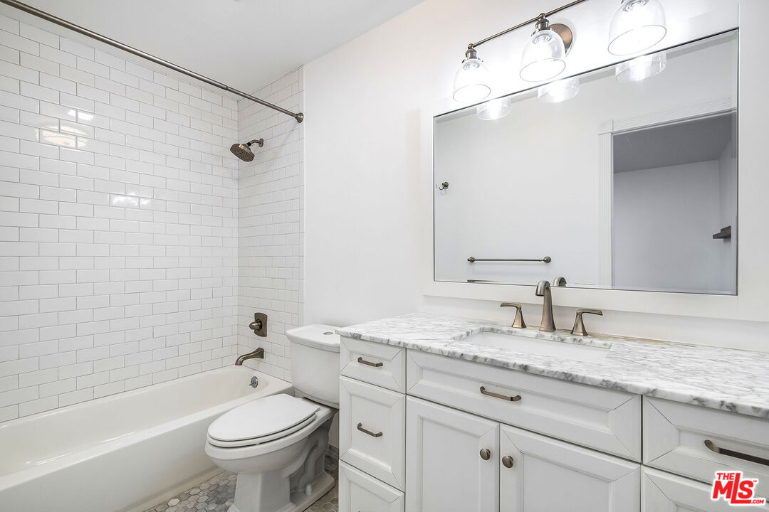 1314 17th St Unit: 14