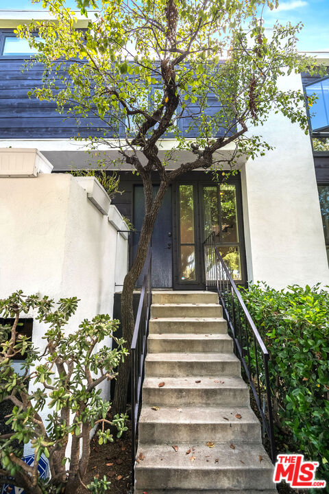 1314 17th St Unit: 14