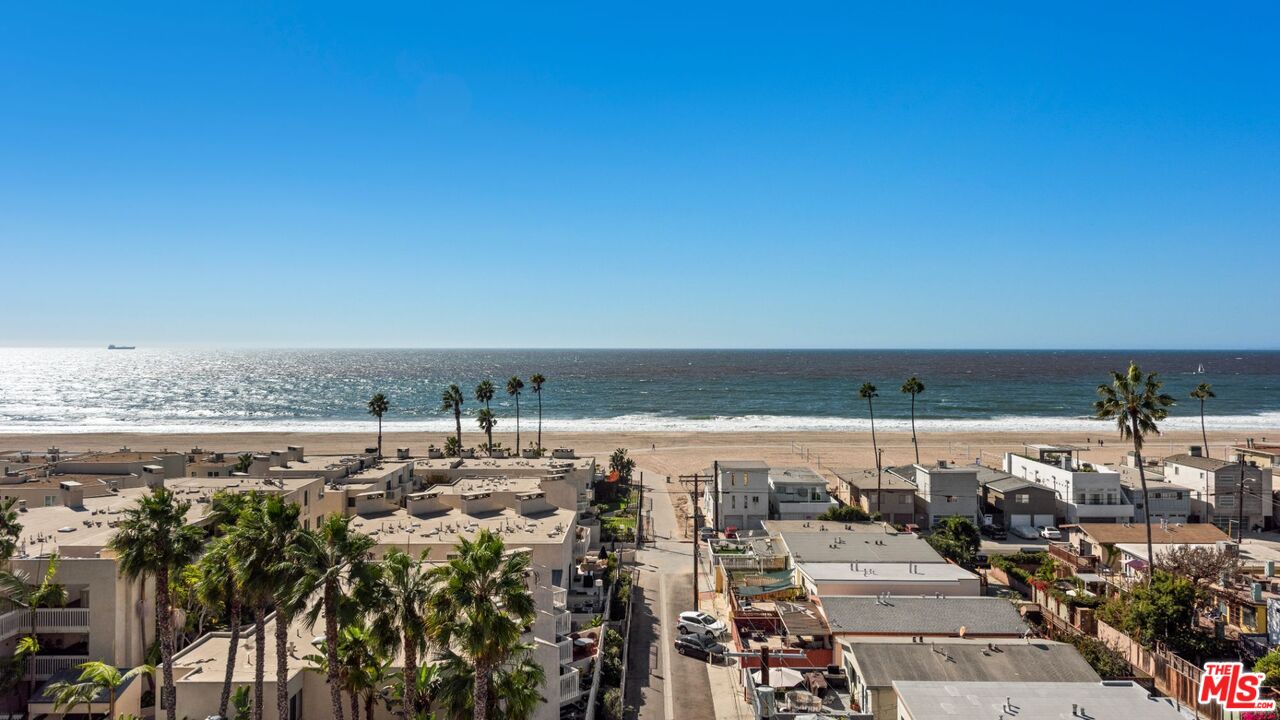 7047 Vista Del Mar Ln