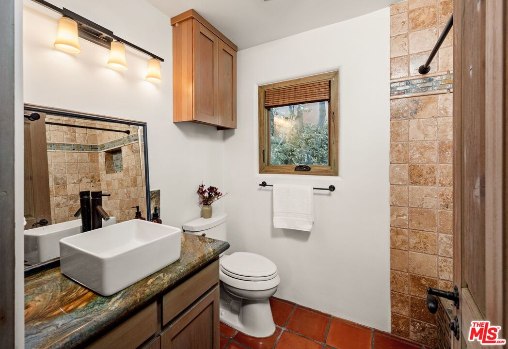 7047 Vista Del Mar Ln