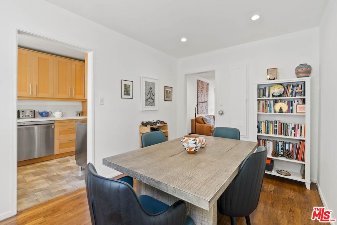 1032 19th St Unit: 2
