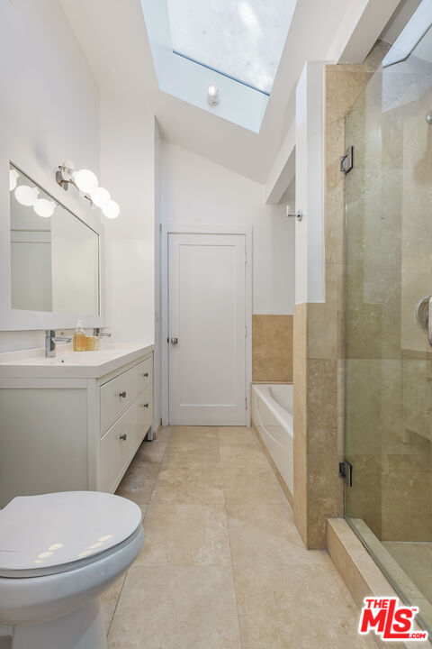 1005 N Beverly Glen Blvd