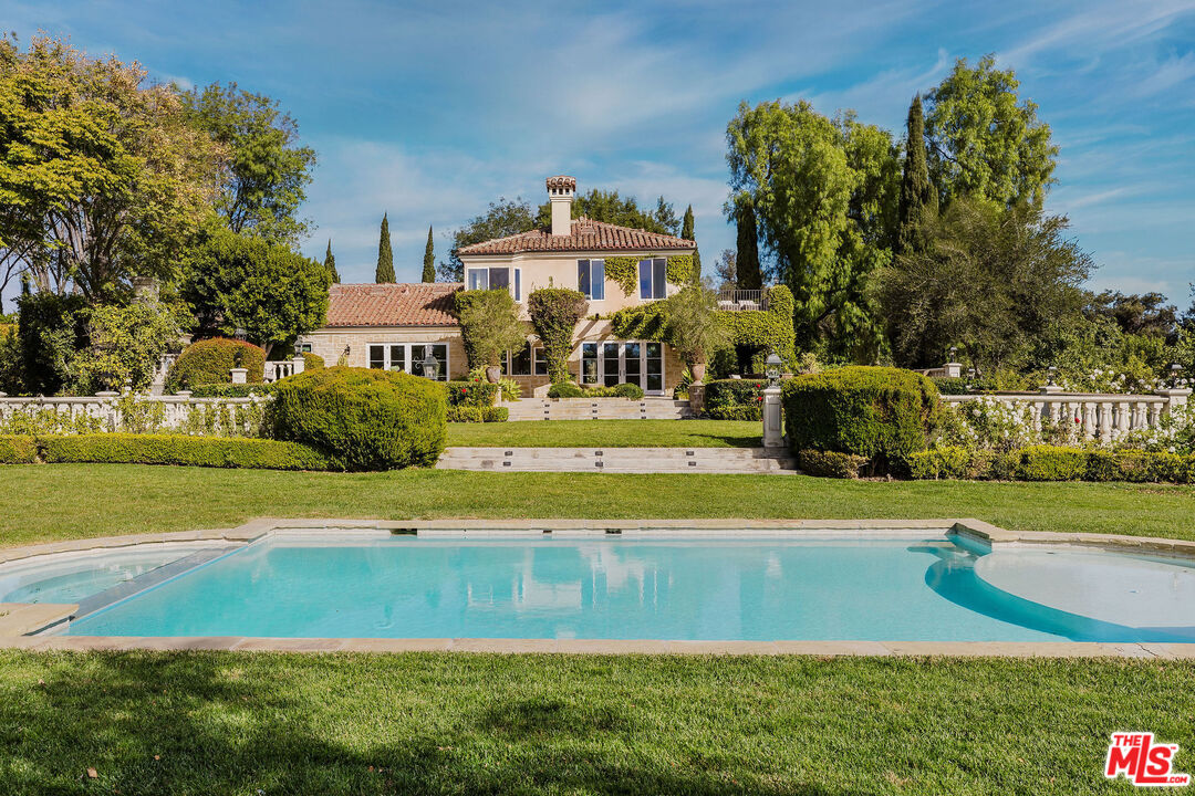 6201 Old Balcom Canyon Rd