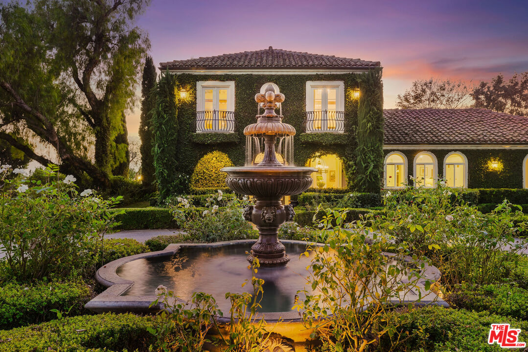 6201 Old Balcom Canyon Rd