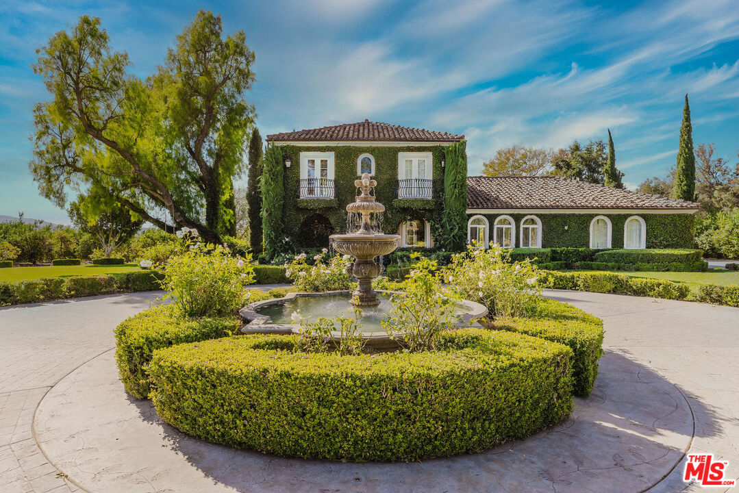 6201 Old Balcom Canyon Rd