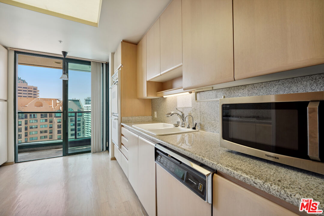 10490 Wilshire Blvd Unit: 1402